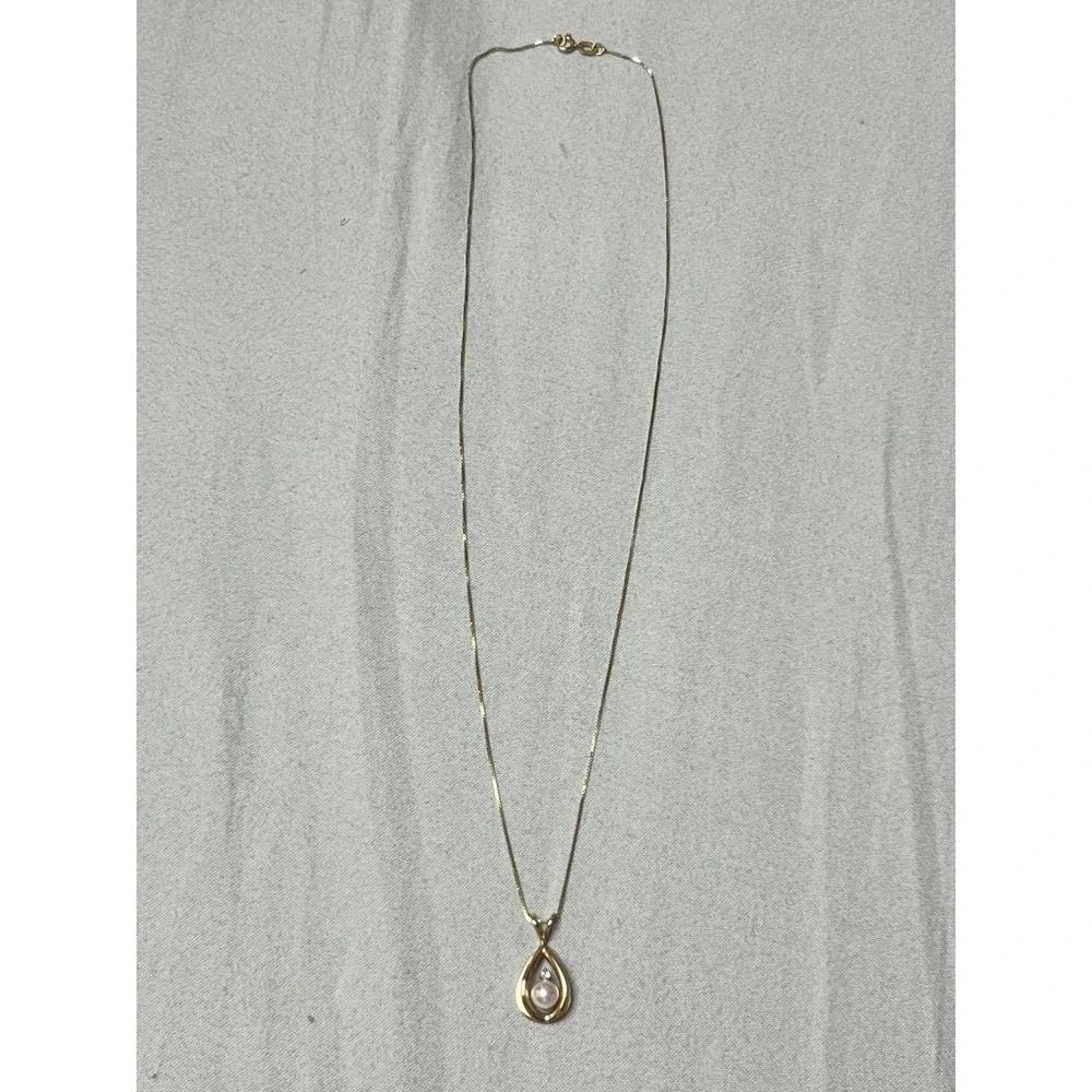 14KT Yellow Gold Pearl Diamond Teardrop Pendant Box‎ Chain Necklace Italy 2.7g